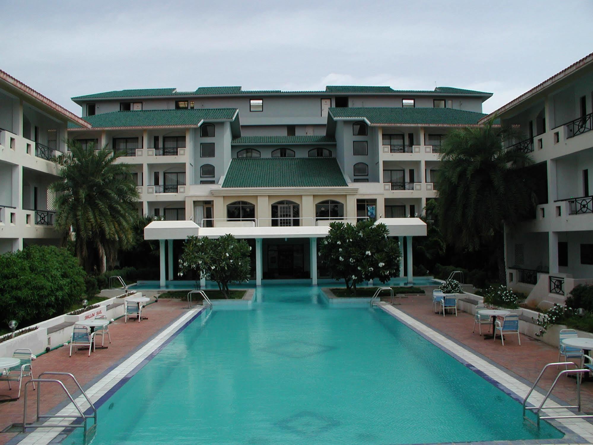 Velan Hotel Greenfields Tiruppur Exterior photo